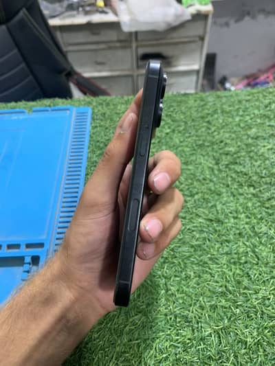 Apple iPhone 16 Pro