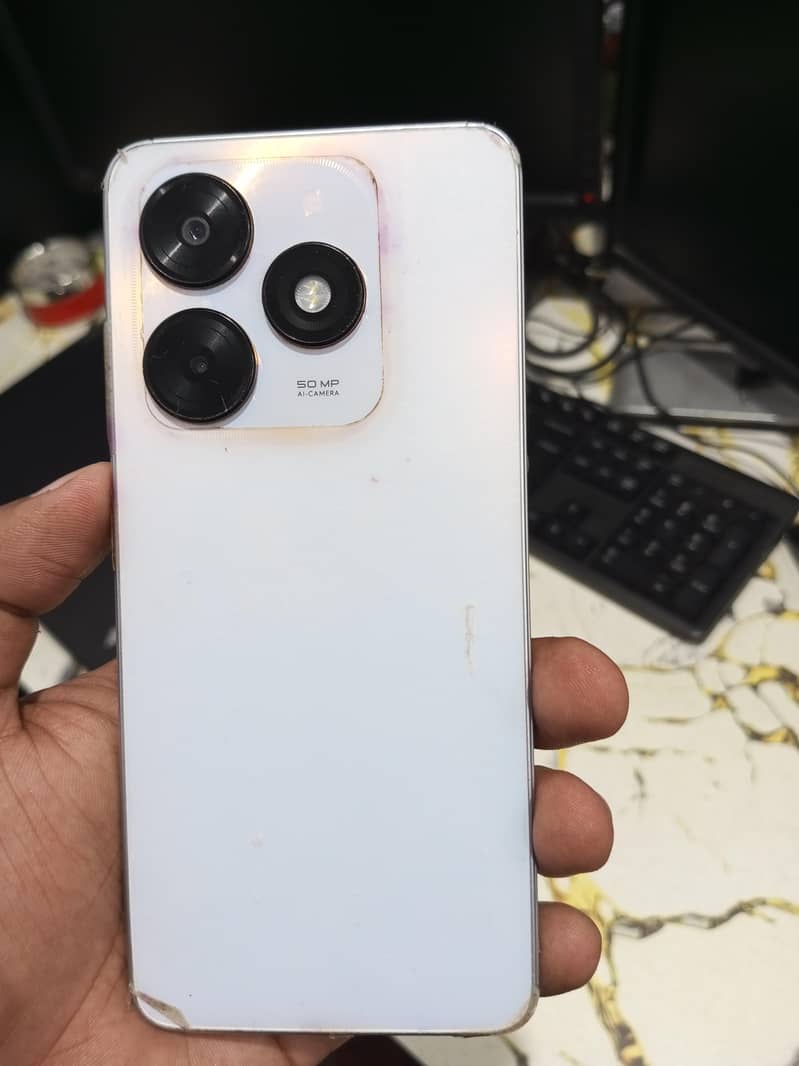 Tecno Spark 20C 0