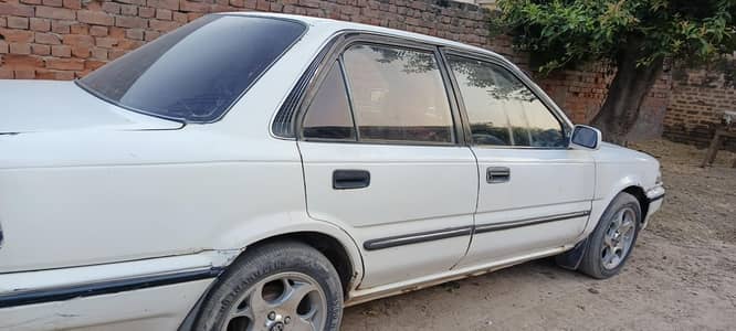Toyota Corolla 1990