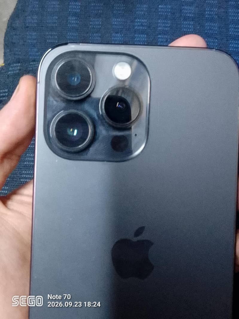 Apple iPhone 14 Pro Max 0
