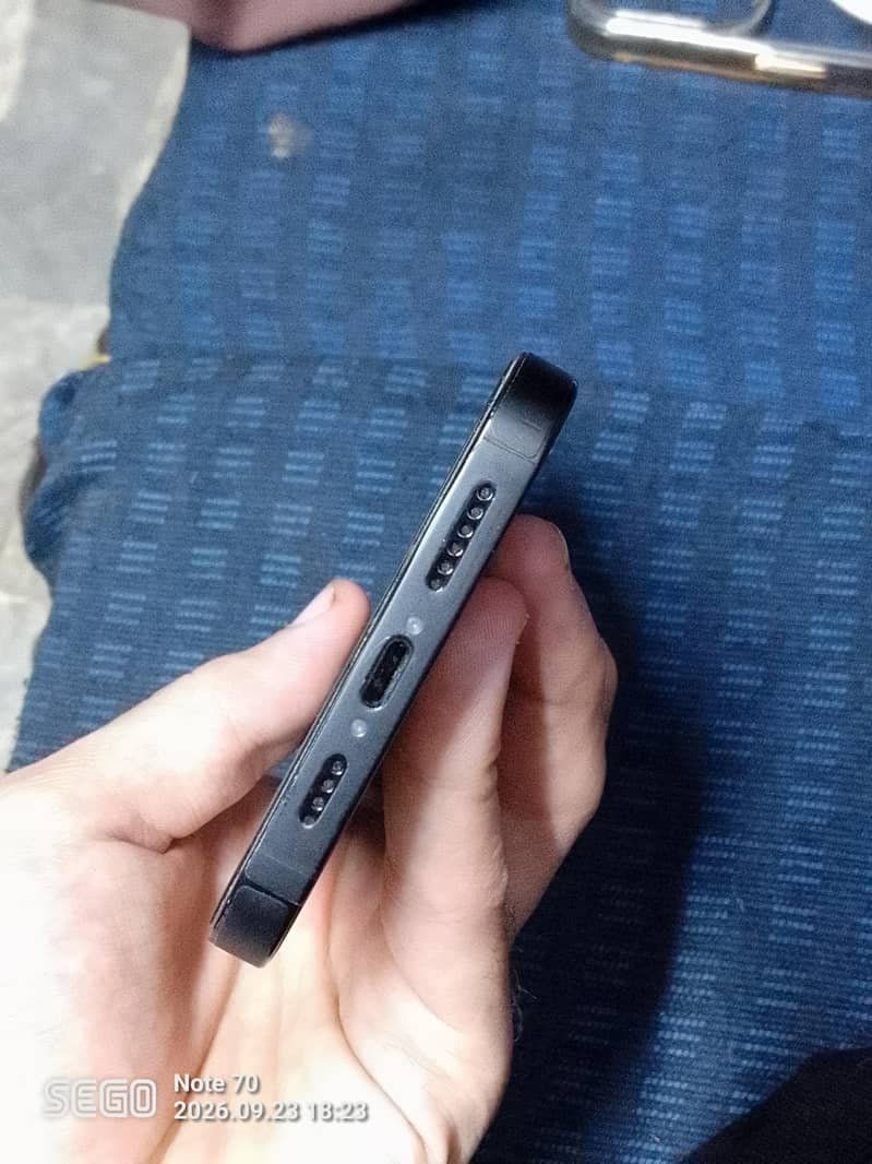 Apple iPhone 14 Pro Max 3