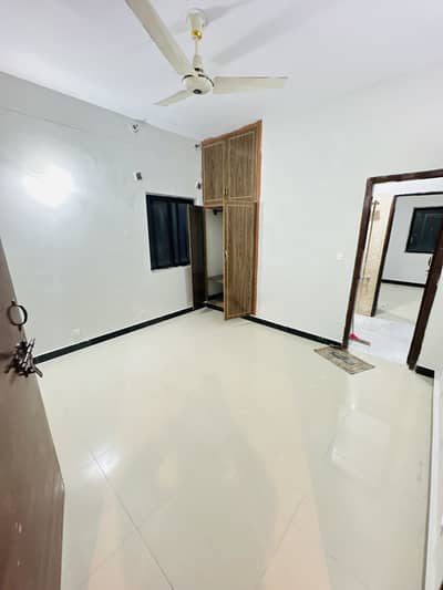 Tile flooring 3 bedroom apartment for rent