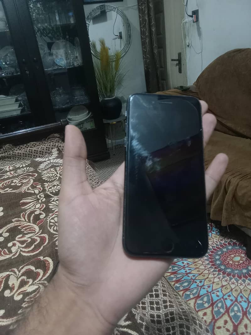 Apple iPhone 7 4
