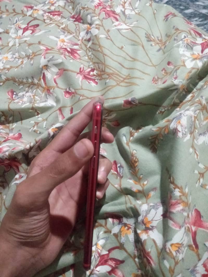 Apple iPhone 7 Plus 3