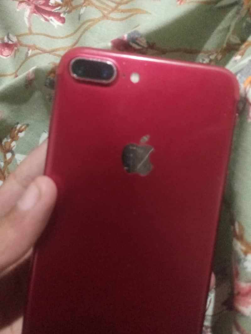 Apple iPhone 7 Plus 4