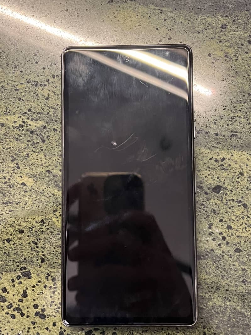 Google Pixel 7 4