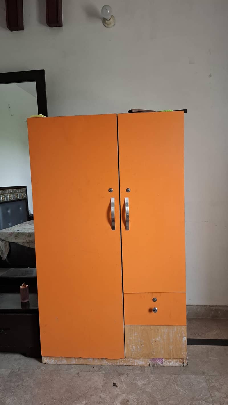 Wardrobe 0