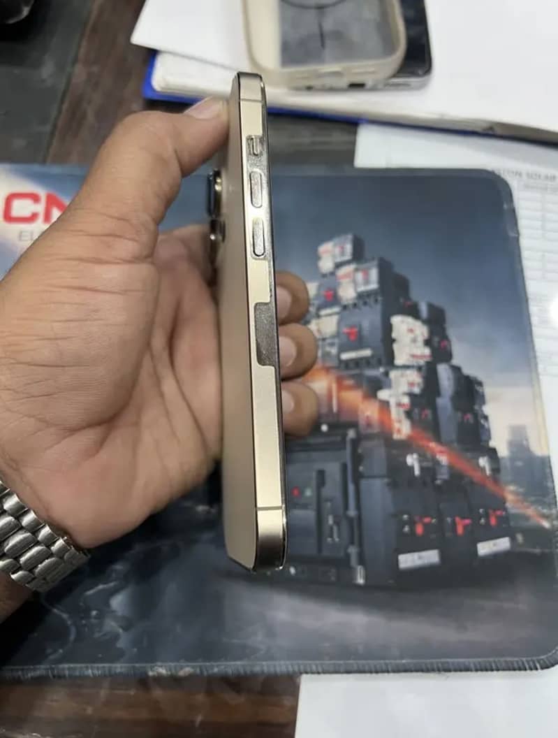 Apple iPhone 14 Pro 9
