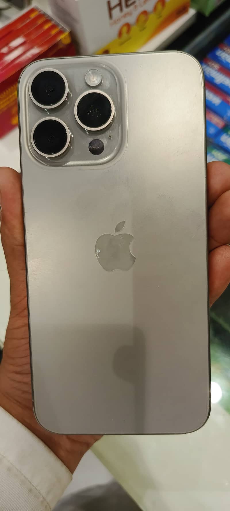 Apple iPhone 15 Pro Max 0