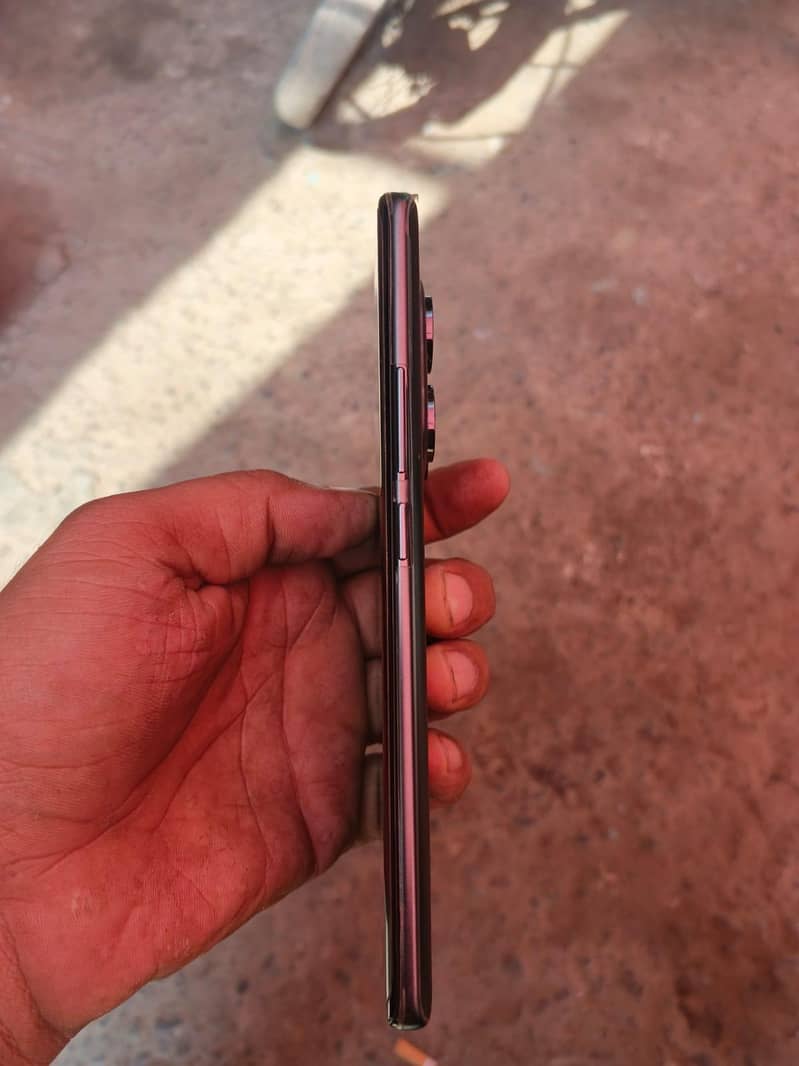 Xiaomi Redmi Note 14 Pro 1