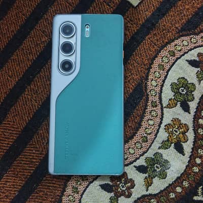 Tecno CAMON 40 Pro