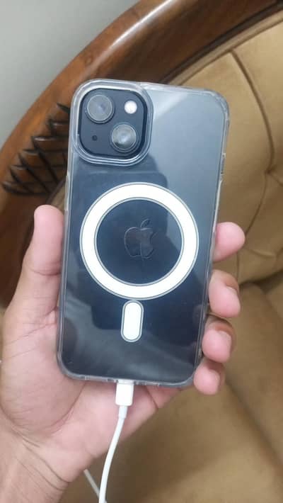 Apple iPhone 13