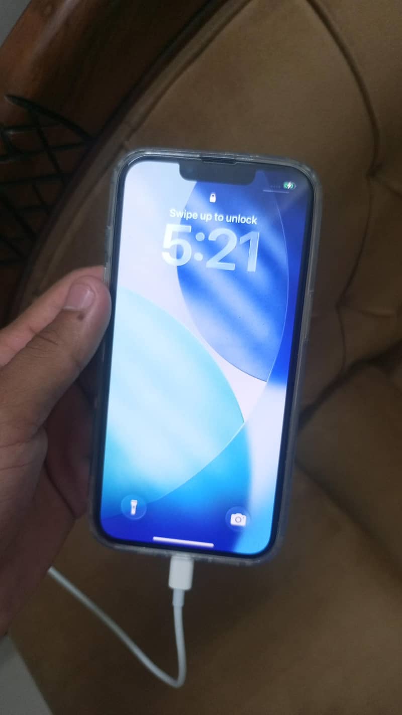 Apple iPhone 13 1