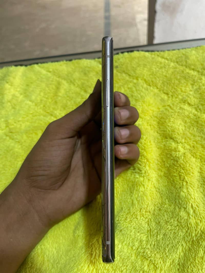 OnePlus 8 2