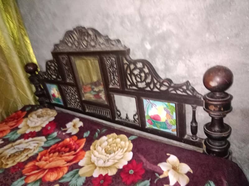 Queen Bed 5