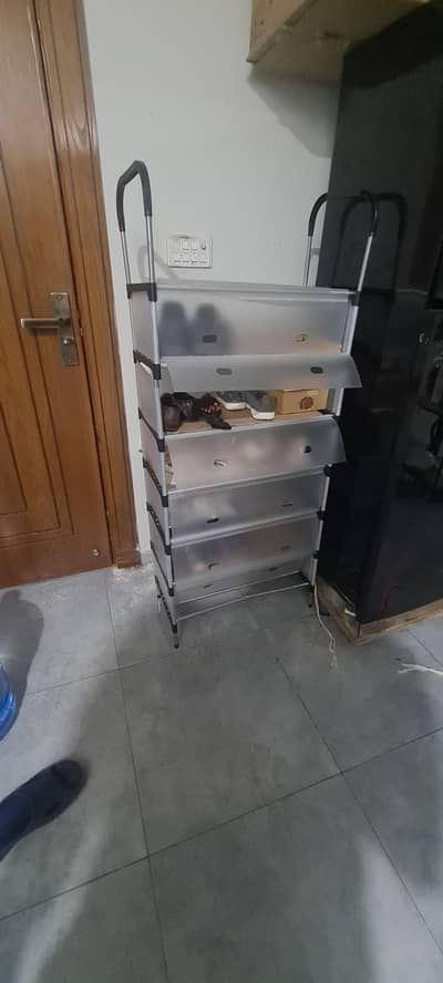 Multi layer shoe rack