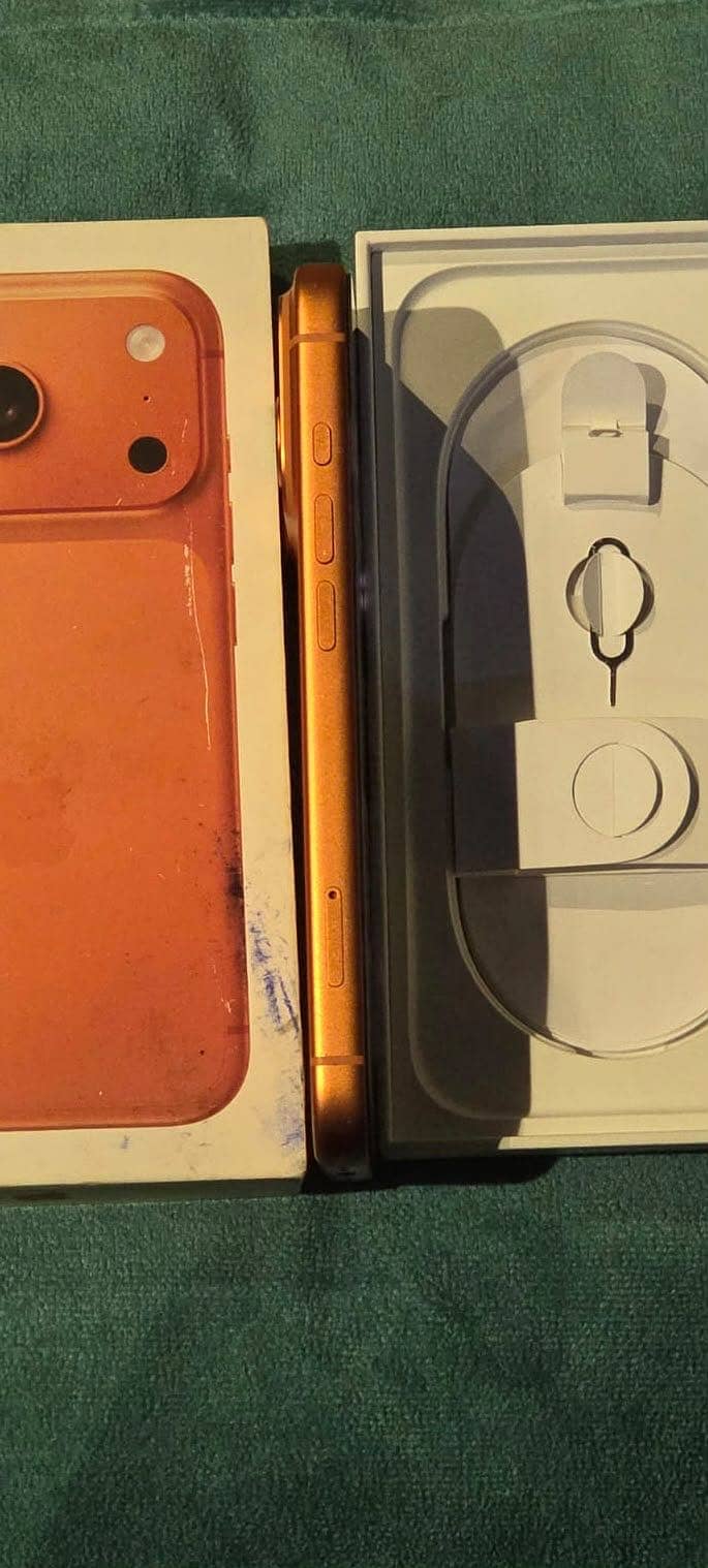 Apple iPhone 17 Pro 6