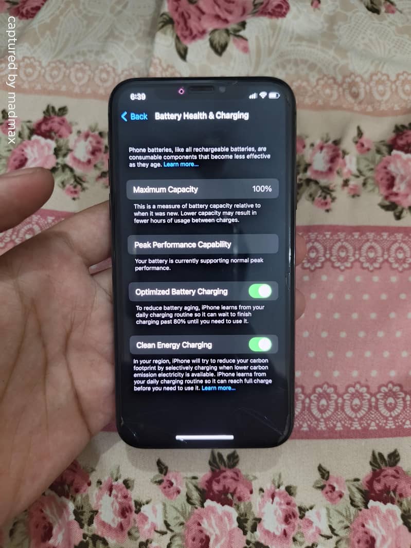 Apple iPhone X 4