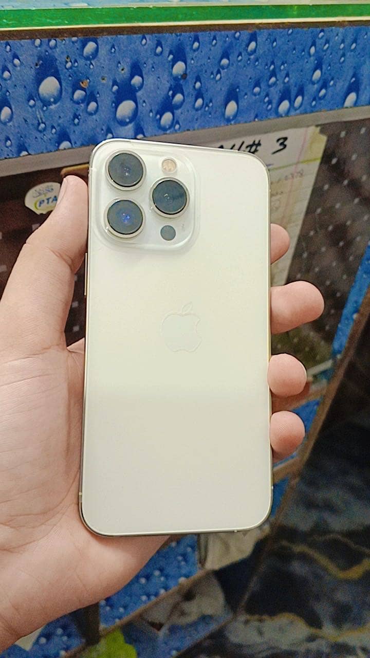 Apple iPhone 13 Pro 0