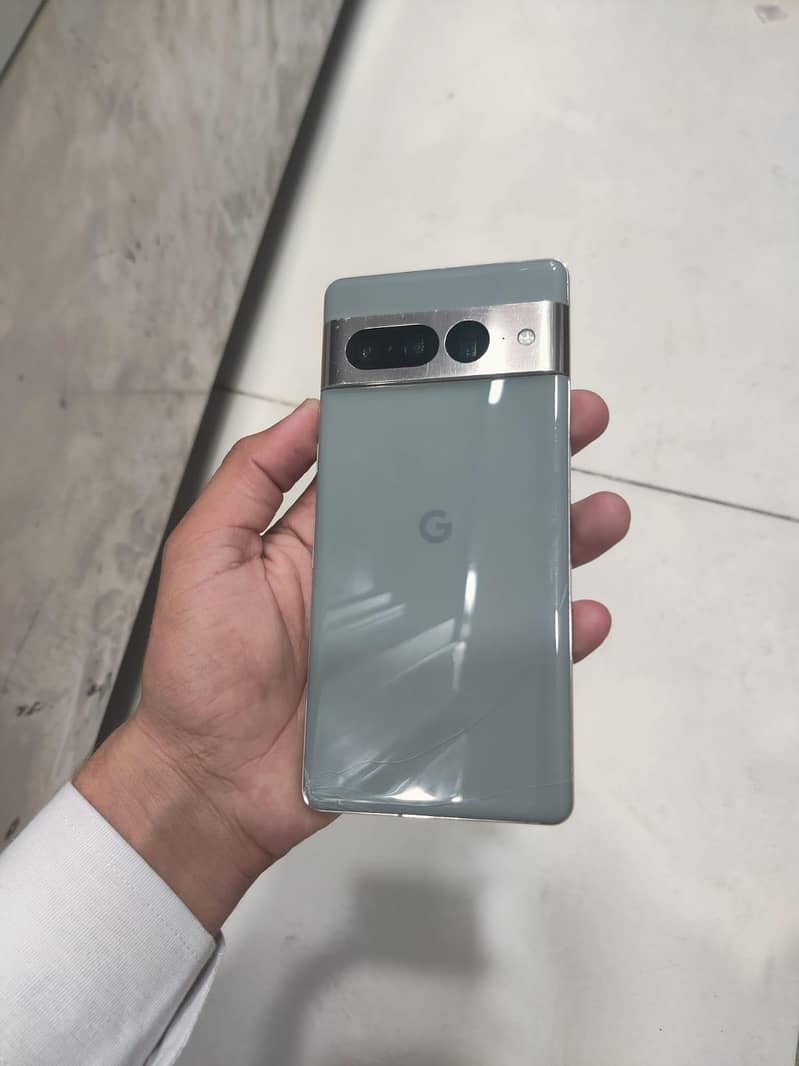Google Pixel 7 Pro 2