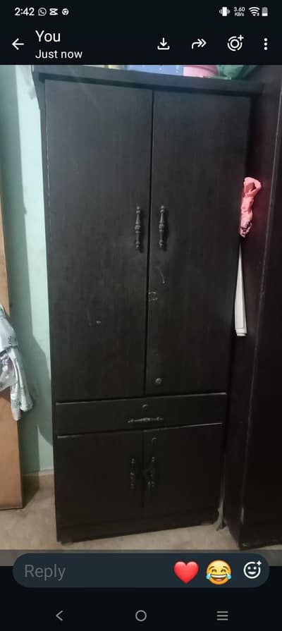 2door wooden Almari for sell qayumabad