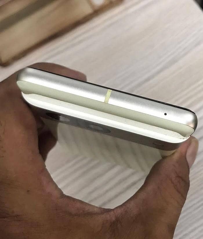 Google Pixel 7 4