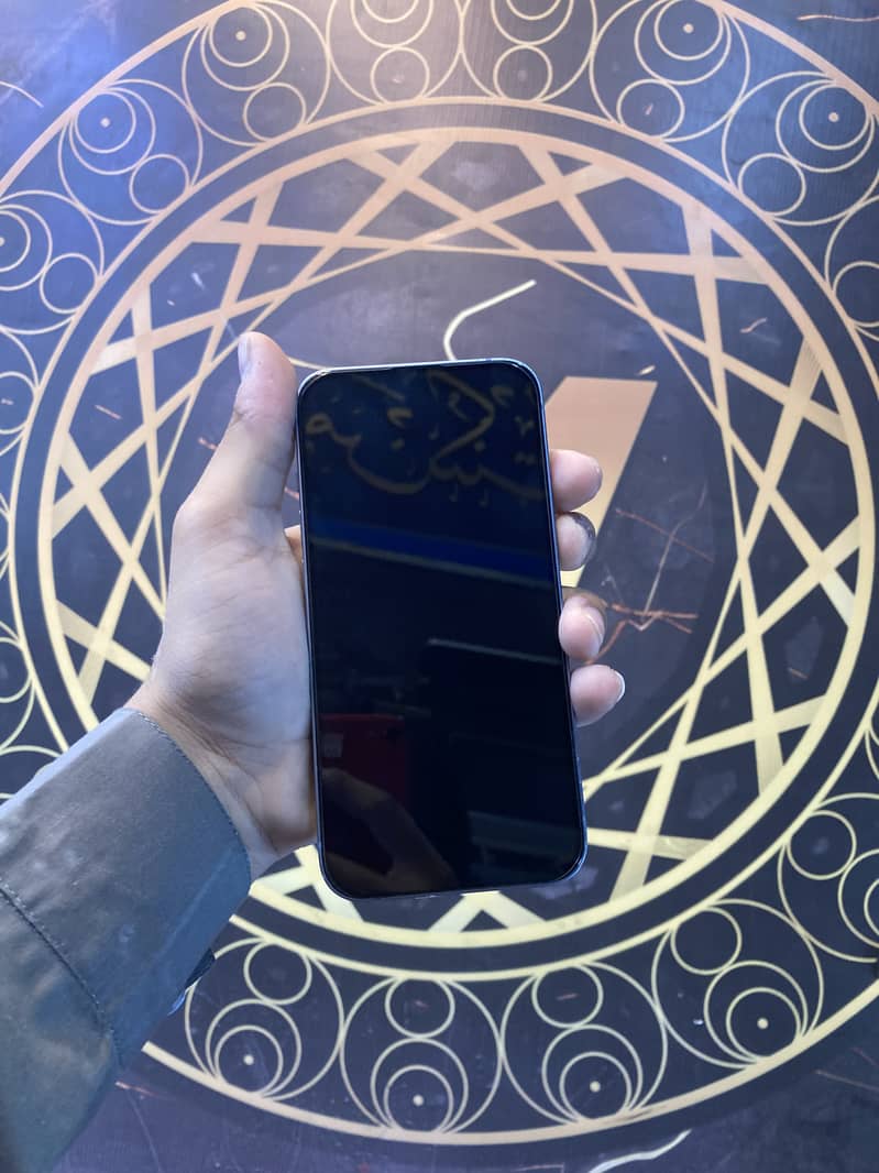 Apple iPhone 14 8