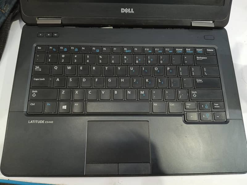 Dell E5440 0