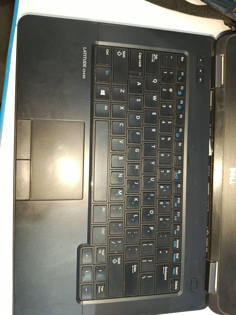 Dell E5440 8