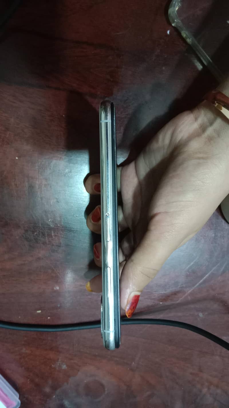 Apple iPhone X 1