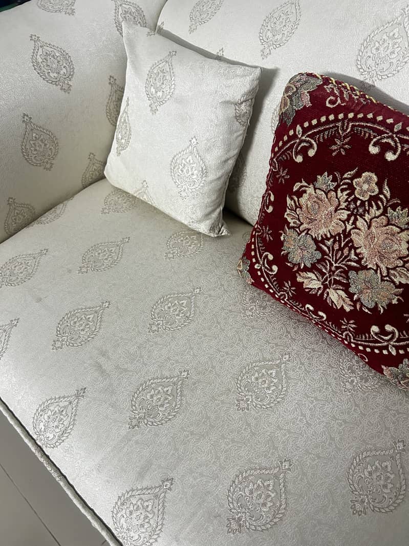 3 seater sofa 1