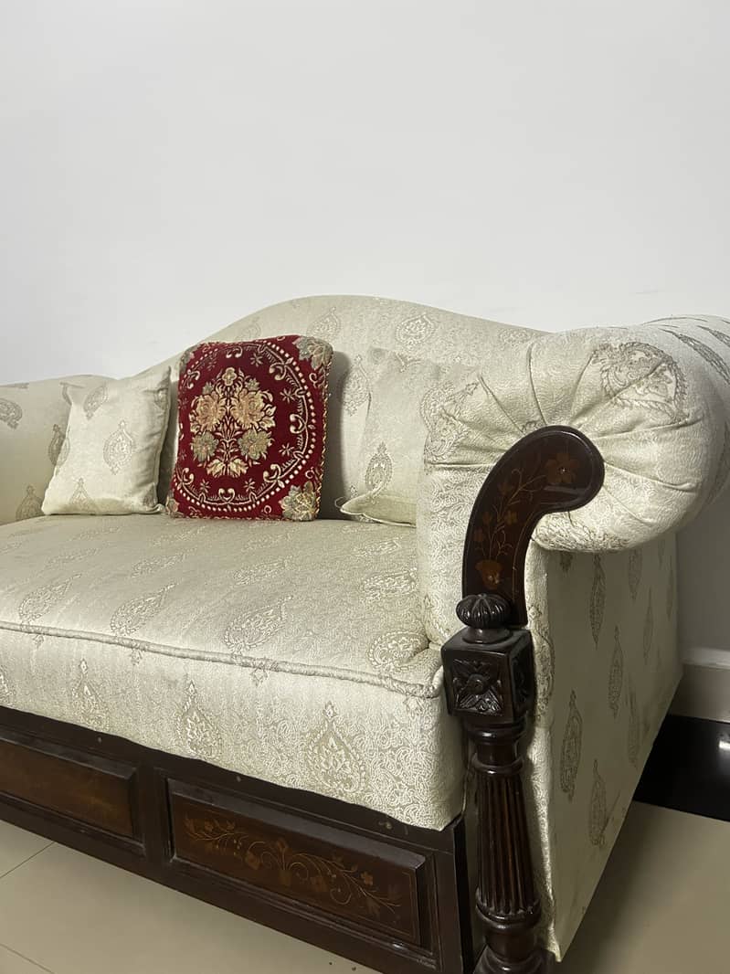 3 seater sofa 2