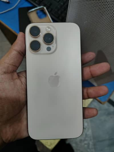 Apple iPhone 16 Pro Max