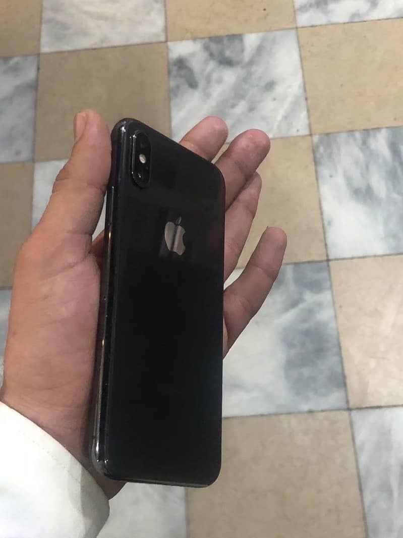 Apple iPhone X 5