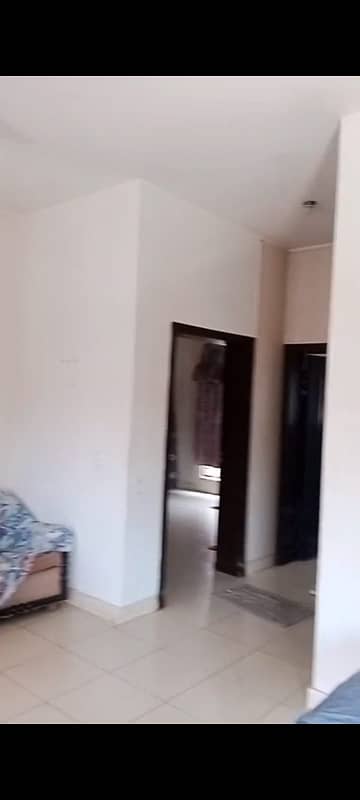 Furnished apartment daily base (unmarried couple not allowed)