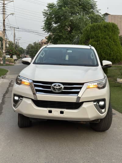 Toyota Fortuner Sigma 2021 b2b jewan home use car scratch less body