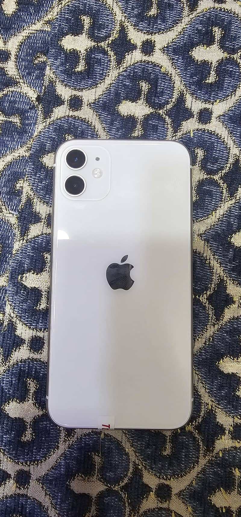 Apple iPhone 11 3