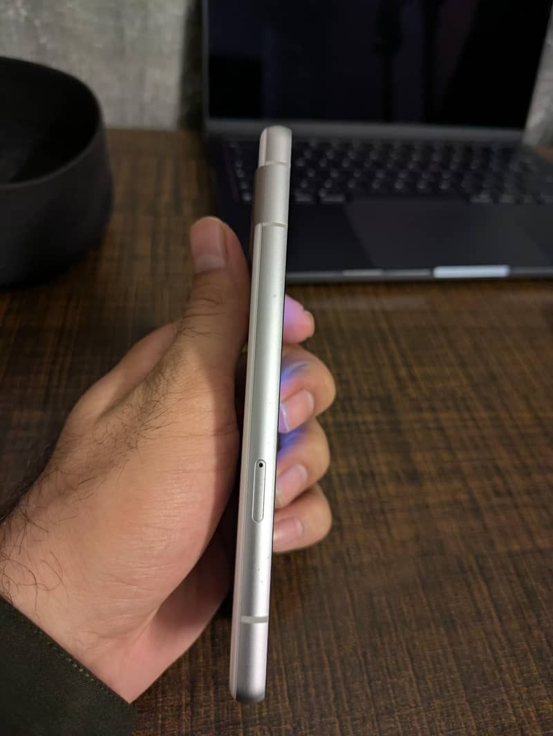 Google Pixel 7a 3
