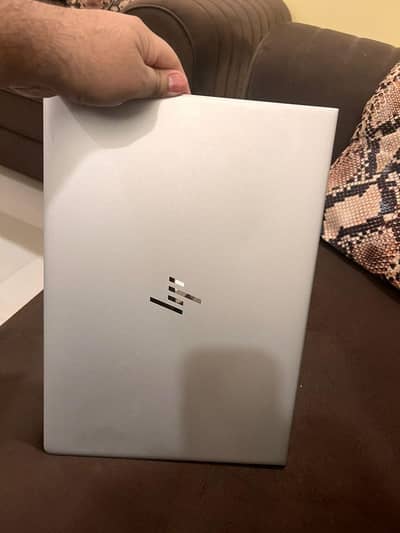HP EliteBook 840 G5 in excellent condition.