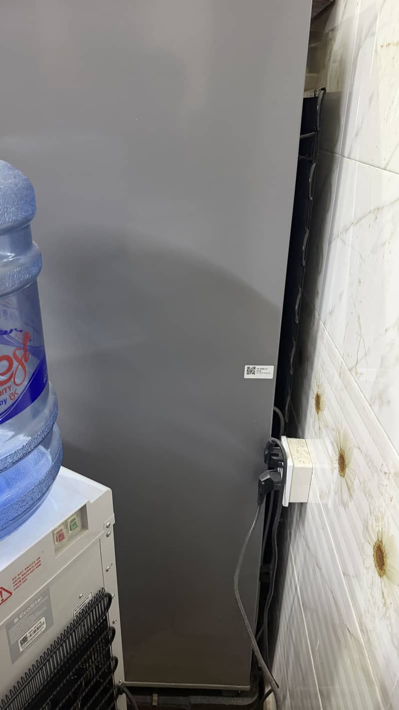 Medium Fridge 1