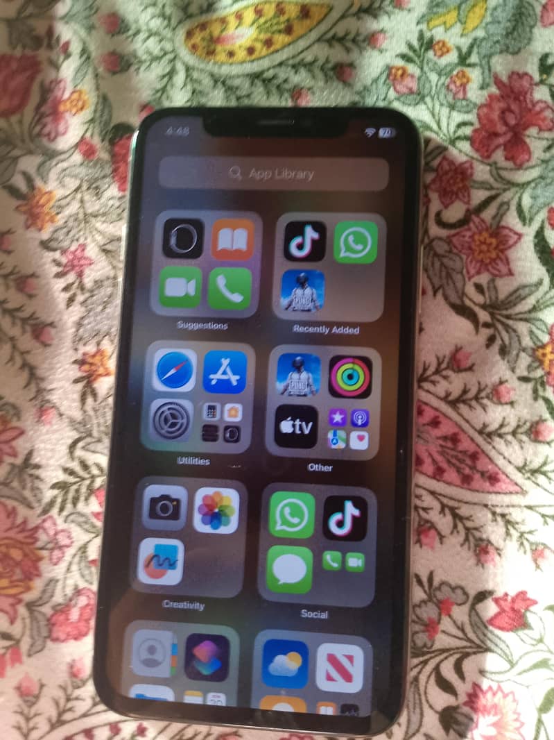 Apple iPhone X 3
