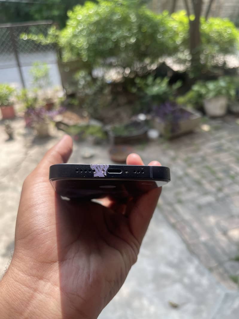 Apple iPhone 14 2