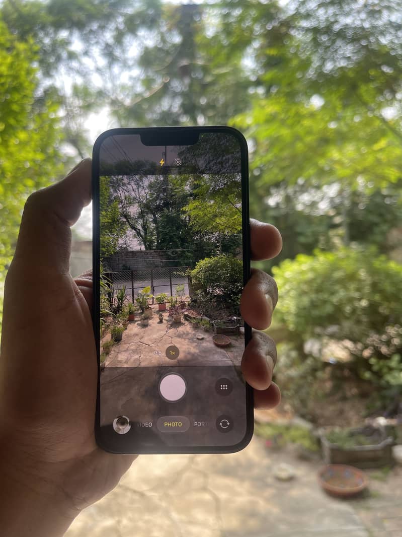 Apple iPhone 14 4