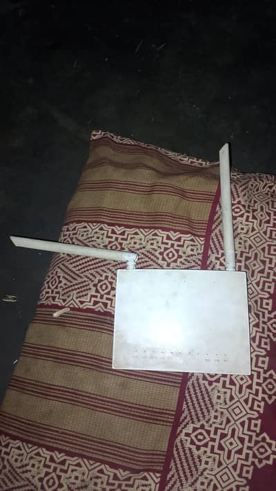 PTCL Router For Parts - Dead Condition