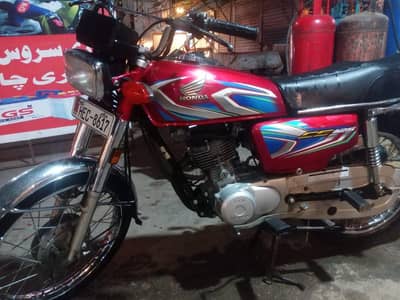 Honda CG 125 Red 2022 good Condition New Tyres Hyderabad Number