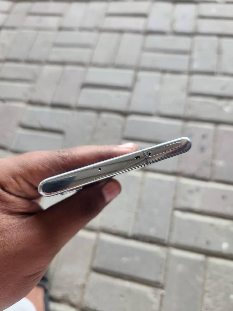 Samsung Mobile Note 10 Plus 2