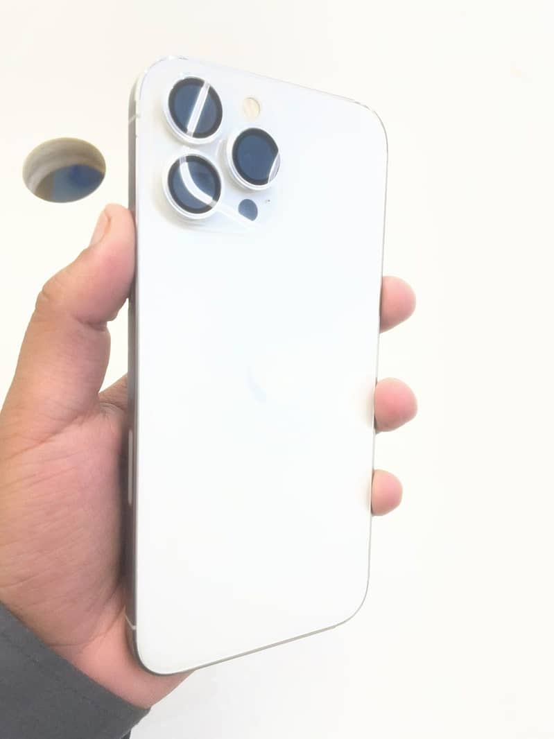Apple iPhone 13 Pro Max 0