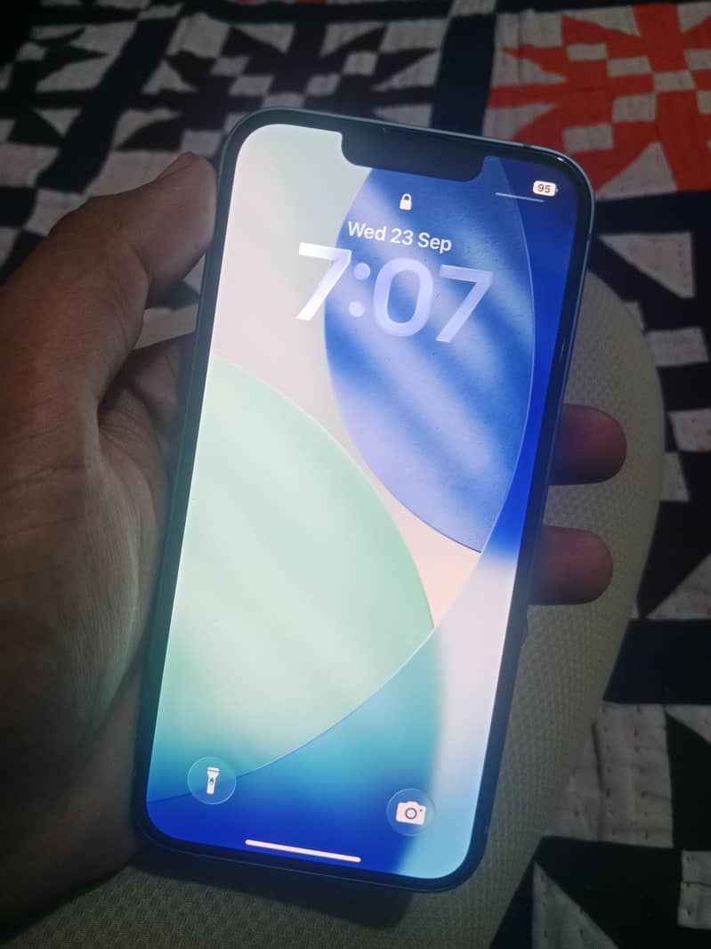 Apple iPhone 14 1