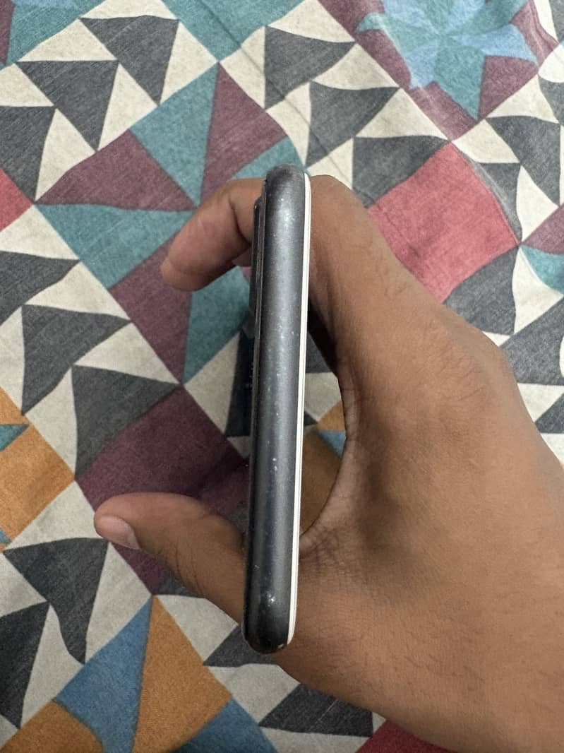 Apple iPhone 8 Plus 1