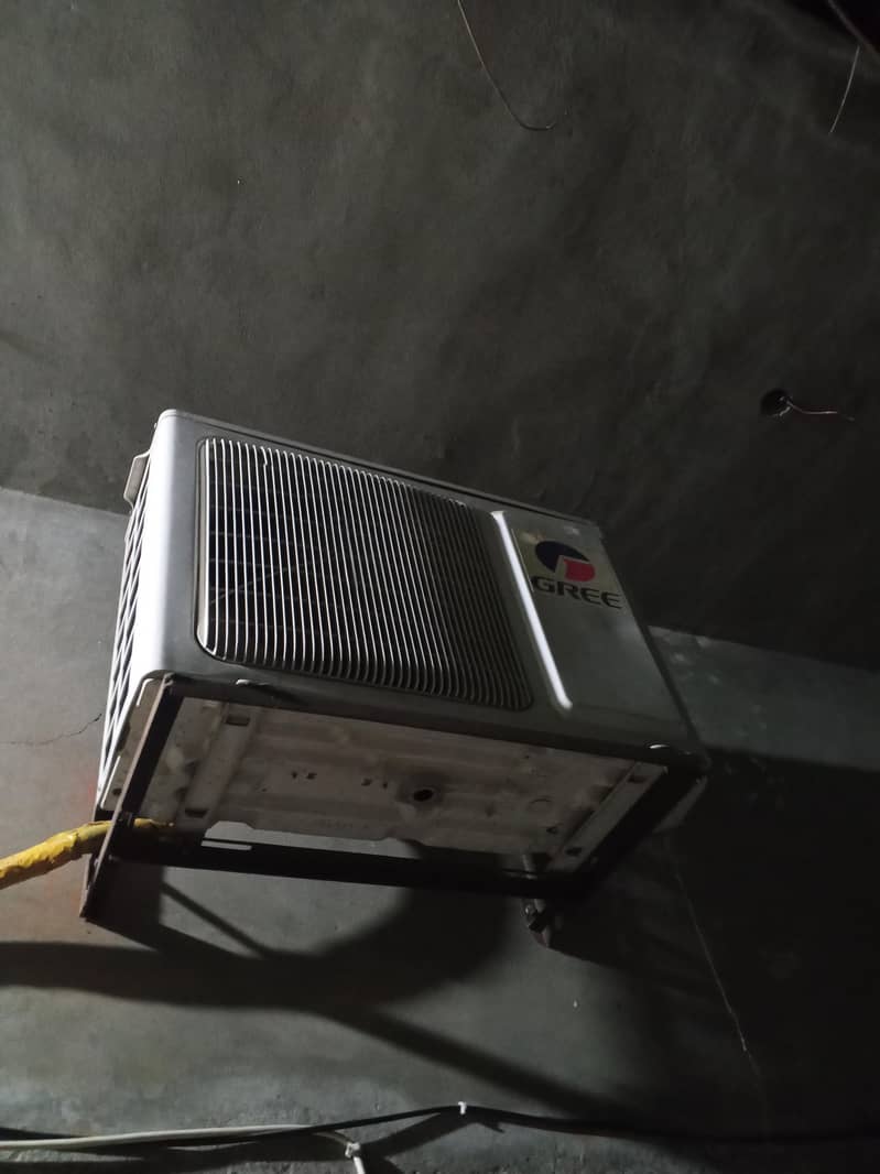Gree Ac perfect condition 5